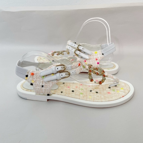 Chanel CC Logo Tweed Sandals - Picture 5 of 8